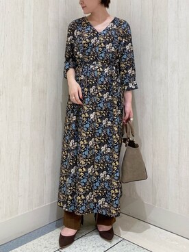 「RIVE DROITE（リヴドロワ）の【NINA&JULES(ニナ・エ・ジュール)】サークルクロスリング（リング）」を使った、TOMOさん（レディース・152cm）の秋コーディネート