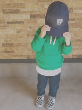 「H&M DIVIDED（エイチアンドエム　ディヴァイデッド）のアイテム（キャップ）」を使った、akipipnさん（キッズ・110cm）の秋コーディネート