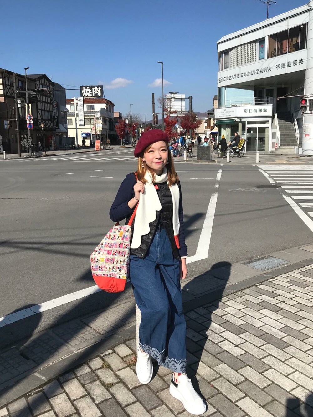 「輕井澤」｜「donna wilsonのアイテム（マフラー、ホワイト系）」を使った、Rubyさん（レディース・153cm）の冬コーディネートの1枚目の写真