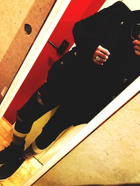 「black」｜「アイテム（ピーコート）」を使った、Seiyaさん（メンズ・170cm）の冬コーディネート