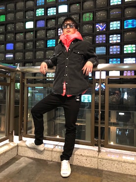 「ディーゼル」｜「アイテム（その他アウター）」を使った、OGSさん（メンズ・171cm）の秋コーディネート