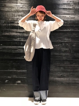 「ぺプラムトップス」｜「アイテム（キャップ）」を使った、𝕊𝔸さん（レディース・157cm）の秋コーディネート