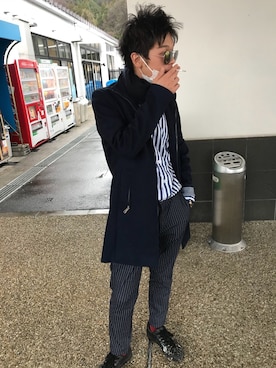 「グレーパンツ」｜「アイテム（チェスターコート）」を使った、n.n.k.さん（メンズ・169cm）の冬コーディネート