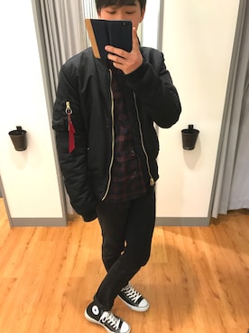 「GU（ジーユー）の（GU）スキニーフィットジーンズ（MEN ⁄ ジーンズ）」を使った、グピヤマさん（メンズ・179cm）の冬コーディネート