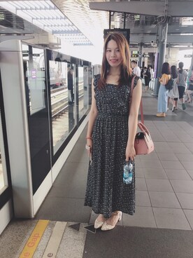 パンプスを使った ロングワンピース の人気ファッションコーディネート 地域 台湾 Wear