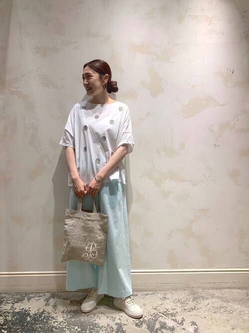 BEARDSLEY（ビアズリー）の「ドット刺繍T（Tシャツ/カットソー）」 - WEAR