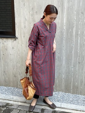 「ダンボール素材」｜「アイテム（ワンピース/ドレス）」を使った、ErisaTatsuyamaさん（レディース・164cm）の秋コーディネート