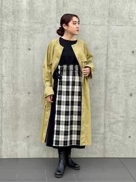 「BEARDSLEY（ビアズリー）のアイテム（トレンチコート）」を使った、ErisaTatsuyamaさん（レディース・164cm）の冬コーディネート