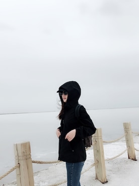 「PRADA（プラダ）のアイテム（トレンチコート）」を使った、大晴子さん（レディース・165cm）の春コーディネート