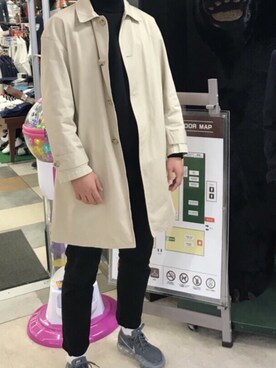「International Gallery BEAMS（インターナショナルギャラリービームス）のアイテム（ステンカラーコート）」を使った、ふーじーさん（メンズ・184cm）の冬コーディネート