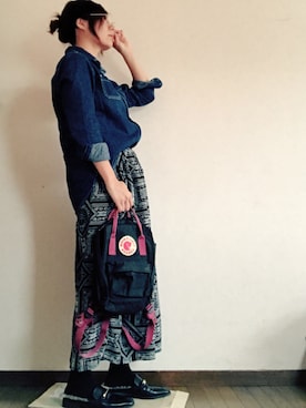 「Fjallraven Kanken（フェールラーベンカンケン）のアイテム（バックパック/リュック、ブラック系）」を使った、h a r u .さん（レディース・158cm）の秋コーディネート