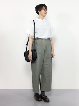 「chambre de charme（シャンブルドゥシャーム）のアイテム（パンツ）」を使った、三由佳奈さん（レディース・160cm）の夏コーディネート