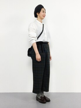 「AZUL ENCANTO（アズールエンカント）のアイテム（シャツ/ブラウス）」を使った、三由佳奈さん（レディース・160cm）の秋コーディネート
