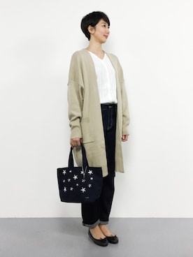 「AZUL ENCANTO（アズールエンカント）のアイテム（シャツ/ブラウス）」を使った、三由佳奈さん（レディース・160cm）の秋コーディネート