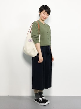 三由佳奈さん（レディース・160cm）の秋コーディネート