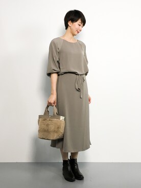 三由佳奈さん（レディース・160cm）の秋コーディネート