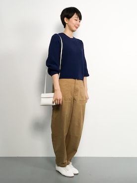 「アイテム（カーゴパンツ、イエロー系）」を使った、三由佳奈さん（レディース・160cm）の秋コーディネート