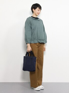 「REAL CUBE（リアルキューブ）のアイテム（バッグ）」を使った、三由佳奈さん（レディース・160cm）の秋コーディネート