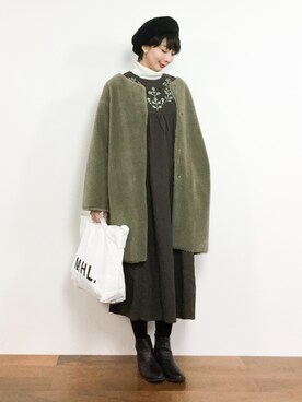 「カーキアウター」｜「アイテム（ムートンコート）」を使った、三由佳奈さん（レディース・160cm）の冬コーディネート