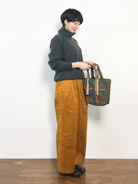 「REAL CUBE（リアルキューブ）のアイテム（バッグ）」を使った、三由佳奈さん（レディース・160cm）の冬コーディネート