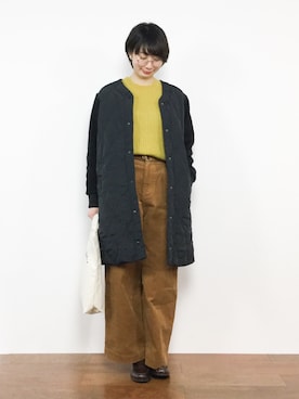 「マスタードイエロー」｜「アイテム（ノーカラージャケット）」を使った、三由佳奈さん（レディース・160cm）の冬コーディネート