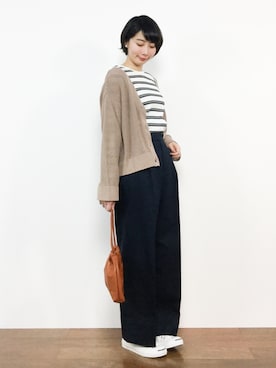 カーディガン ボレロを使った ネイビーパンツ のレディース人気ファッションコーディネート Wear