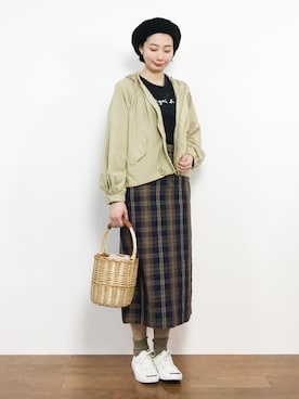 「ベージュブルゾン」｜三由佳奈さん（レディース・160cm）の春コーディネート