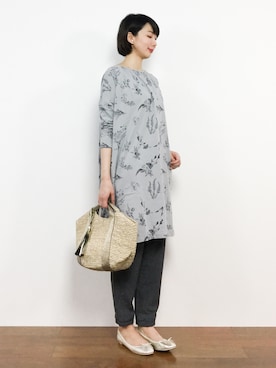 三由佳奈さん（レディース・160cm）の春コーディネート