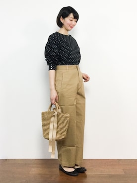 「note et silence （ノートエシロンス）のアイテム（チノパンツ）」を使った、三由佳奈さん（レディース・160cm）の春コーディネート