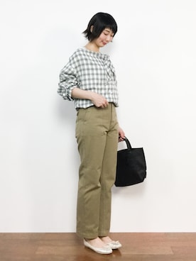 三由佳奈さん（レディース・160cm）の春コーディネート