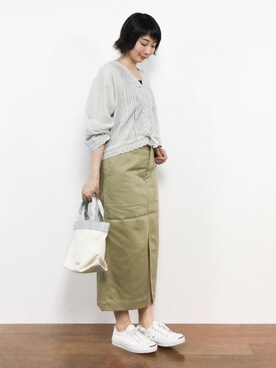 三由佳奈さん(レディース・160cm)の春コーディネート