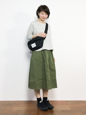 三由佳奈さん（レディース・160cm）の春コーディネート