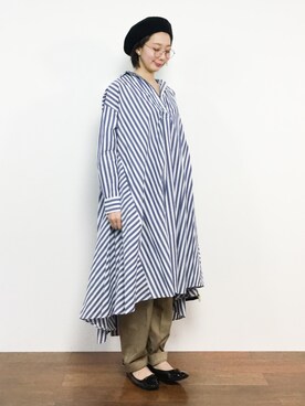 「ナチュラルスタイル」｜「アイテム（シャツワンピース）」を使った、三由佳奈さん（レディース・160cm）の春コーディネート