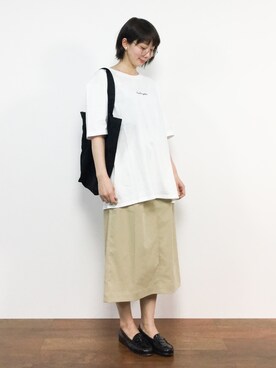 三由佳奈さんの「ALTORITMO/ST トラペーズスカート」を使ったコーディネート