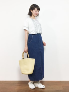 「cache cache（カシュ カシュ）のアイテム（かごバッグ）」を使った、三由佳奈さん（レディース・160cm）の夏コーディネート