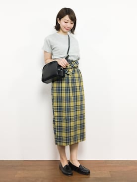 「マスタードイエロー」｜三由佳奈さん（レディース・160cm）の夏コーディネート