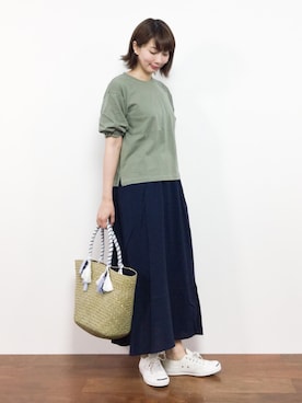 「cache cache（カシュ カシュ）のアイテム（かごバッグ）」を使った、三由佳奈さん（レディース・160cm）の夏コーディネート