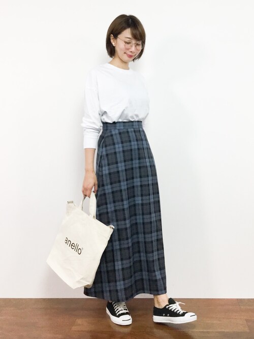 三由佳奈さんのコーディネート