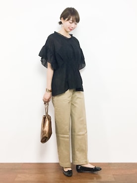 「note et silence （ノートエシロンス）のアイテム（チノパンツ）」を使った、三由佳奈さん（レディース・160cm）の秋コーディネート