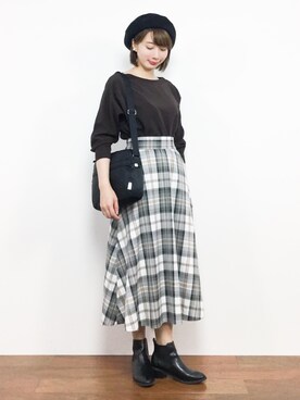 三由佳奈さん(レディース・160cm)の秋コーディネート