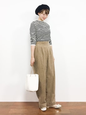 「MERLOT（メルロー）のコーデュロイタックワイドパンツ1885（その他パンツ）」を使った、三由佳奈さん（レディース・160cm）の秋コーディネート
