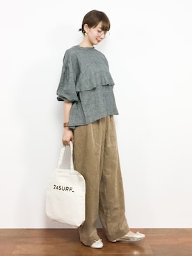 「MERLOT（メルロー）のコーデュロイタックワイドパンツ1885（その他パンツ）」を使った、三由佳奈さん（レディース・160cm）の秋コーディネート