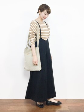 「OSMOSIS（オズモーシス）のアイテム（オールインワン・サロペット）」を使った、三由佳奈さん（レディース・160cm）の秋コーディネート