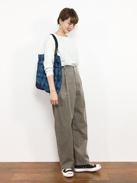 三由佳奈さん（レディース・160cm）の秋コーディネート