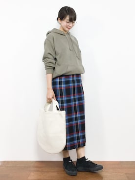 三由佳奈さん（レディース・160cm）の秋コーディネート