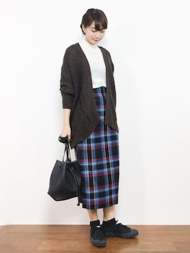 三由佳奈さん（レディース・160cm）の秋コーディネート