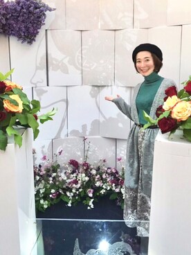 「リブタートルネック」｜「アイテム（ハンチング/ベレー帽）」を使った、三由佳奈さん（レディース・160cm）の秋コーディネート