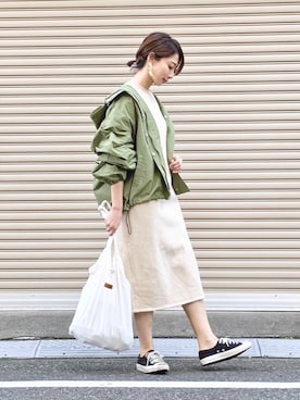 三由佳奈さん（レディース・160cm）の冬コーディネート