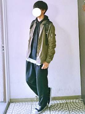 「INHERIT（インヘリット）のアイテム（スラックス）」を使った、HAYATOさん（メンズ・174cm）の春コーディネート
