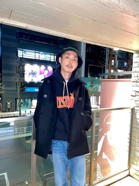 「HYSTERIC GLAMOUR（ヒステリックグラマー）のアイテム（ピーコート）」を使った、森 拓巳さん（メンズ・176cm）の冬コーディネート